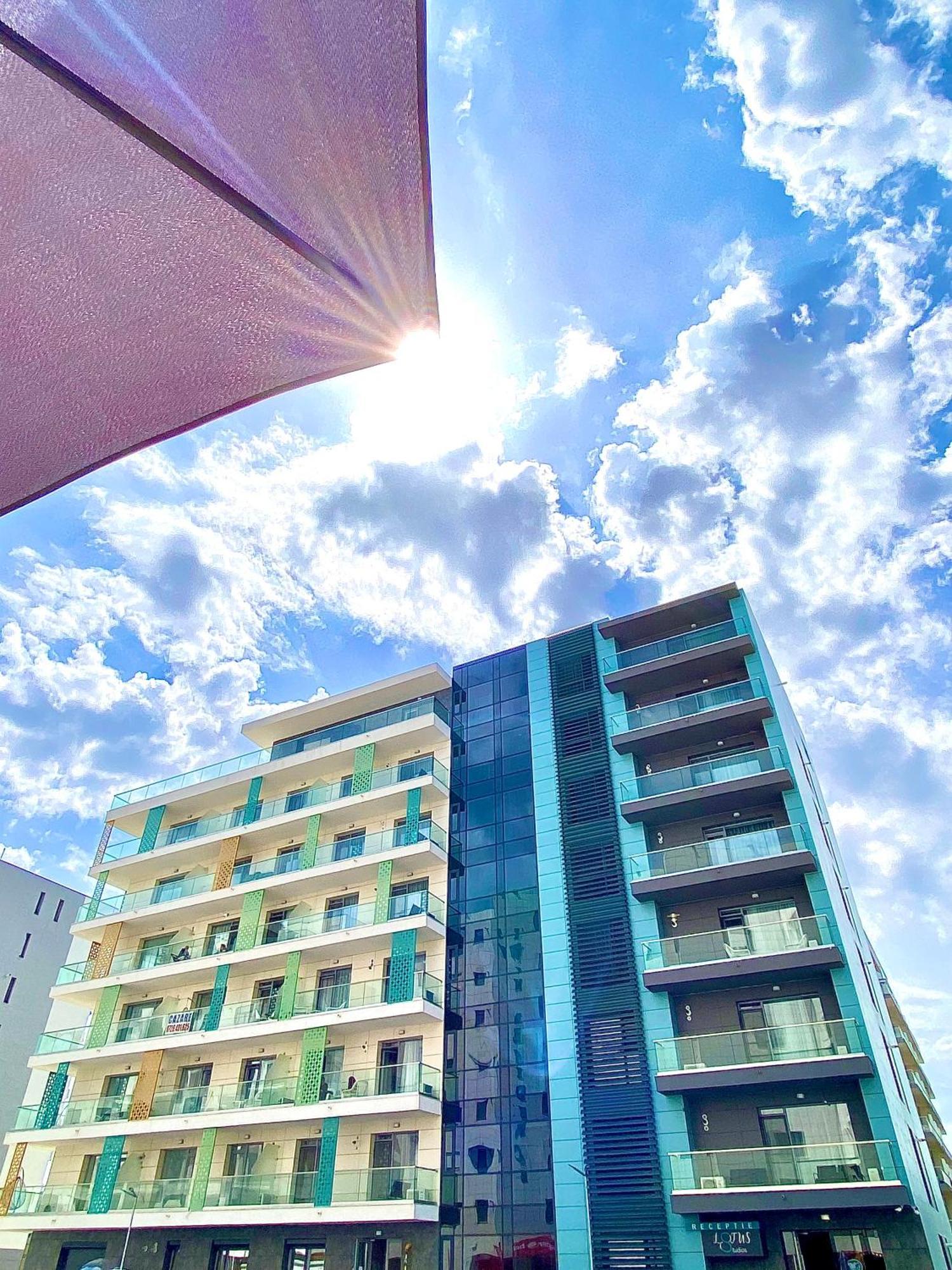 Marcony Boutique Apartments Mamaia Exterior foto