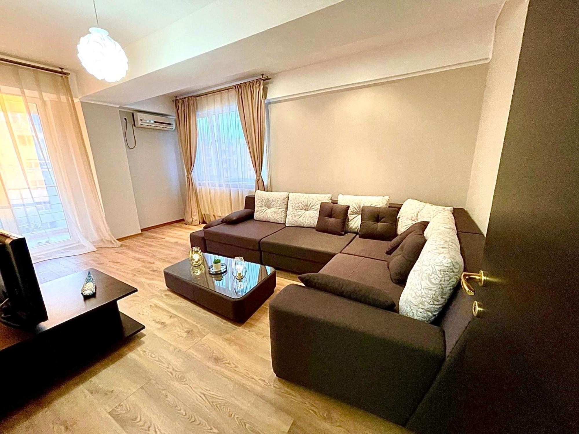Marcony Boutique Apartments Mamaia Exterior foto